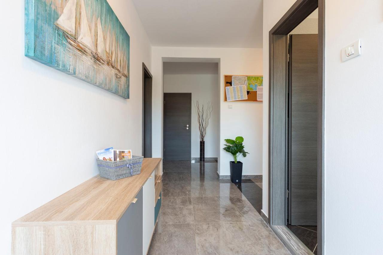 Apartmani Karoca 3 Пула Экстерьер фото
