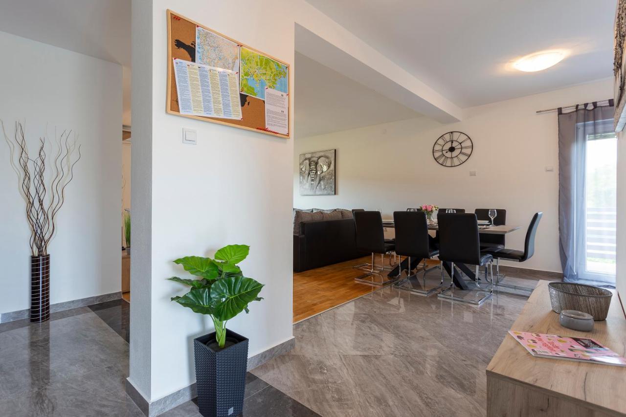 Apartmani Karoca 3 Пула Экстерьер фото