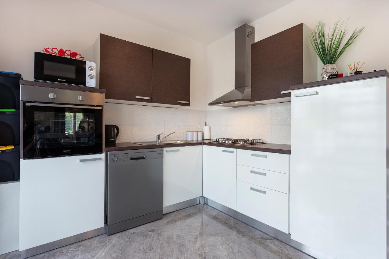 Apartmani Karoca 3 Пула Экстерьер фото