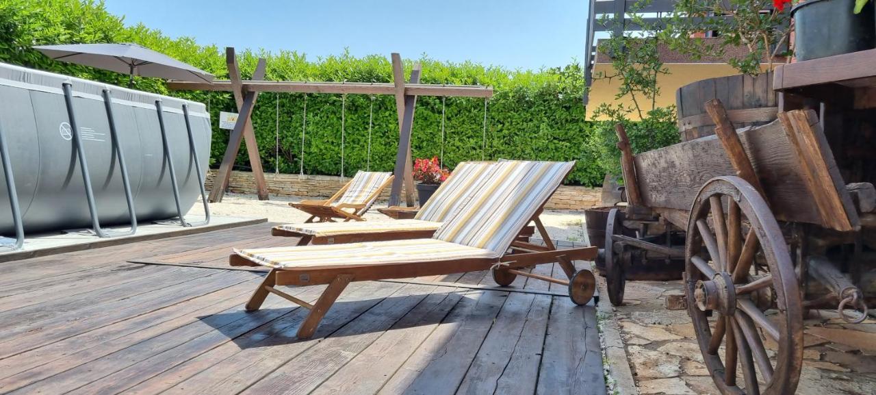 Apartmani Karoca 3 Пула Экстерьер фото